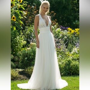 Sweetheart Wedding Gown
